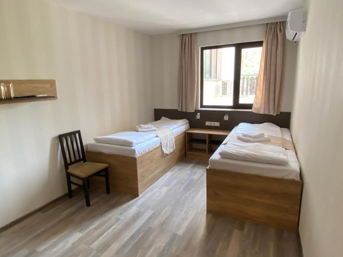 Tryavna Lake Hotel & Spa Ngoại thất bức ảnh
