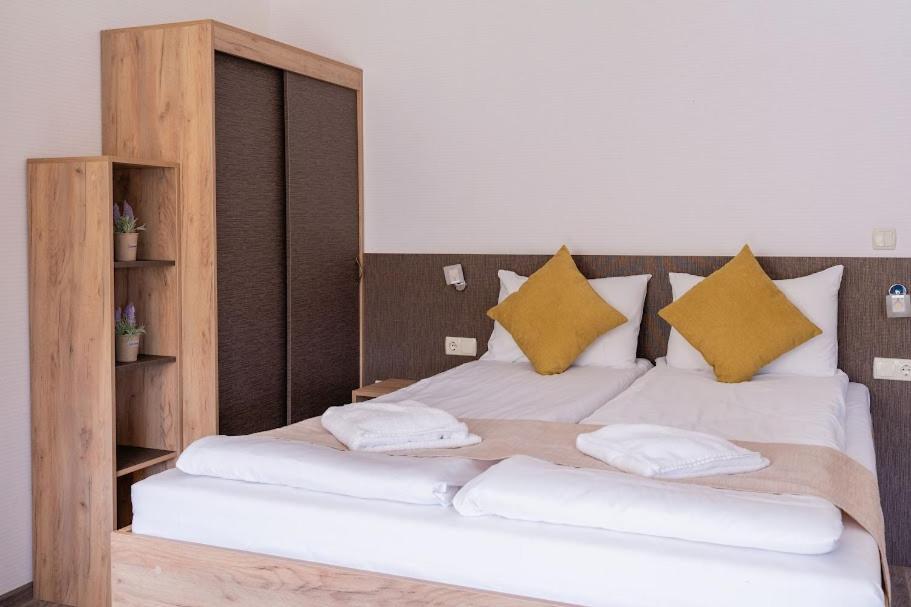 Tryavna Lake Hotel & Spa Ngoại thất bức ảnh