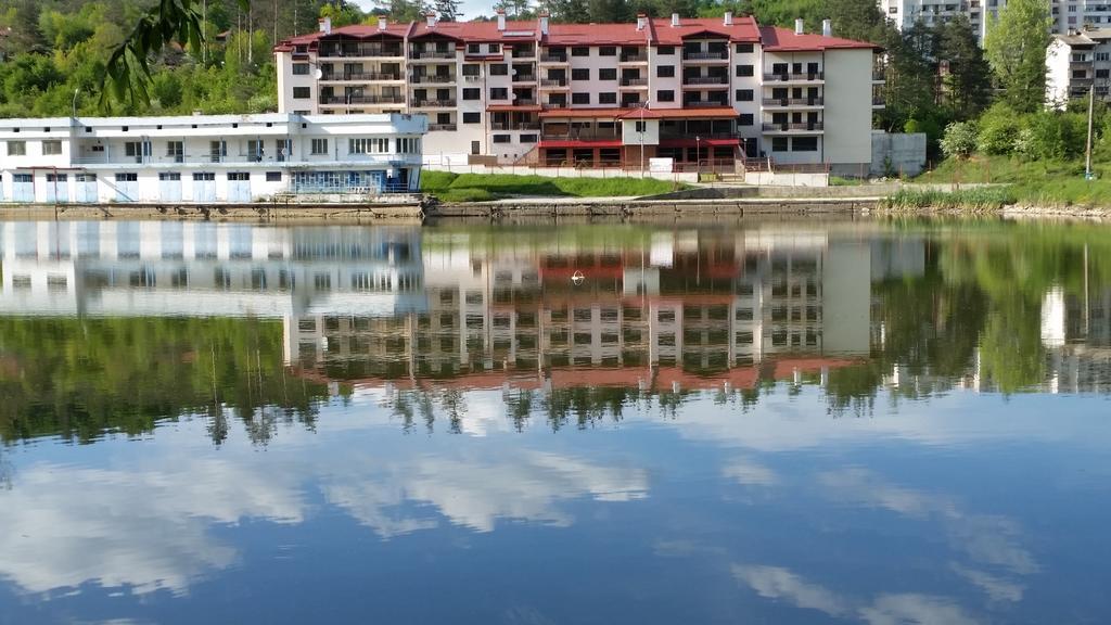 Tryavna Lake Hotel & Spa Ngoại thất bức ảnh