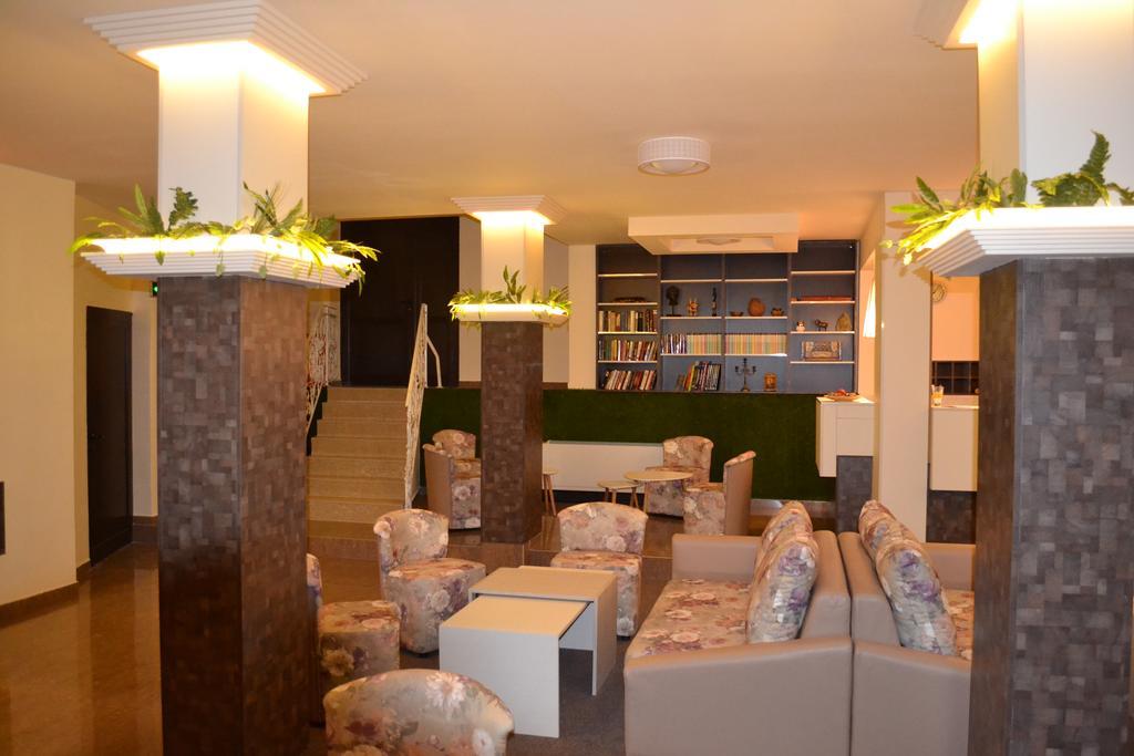 Tryavna Lake Hotel & Spa Ngoại thất bức ảnh